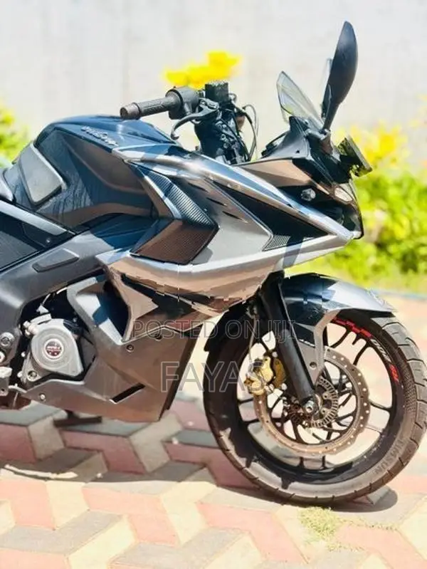 Bajaj Pulsar RS200 Edition 2018
