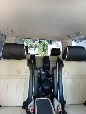 Toyota Alphard 2008