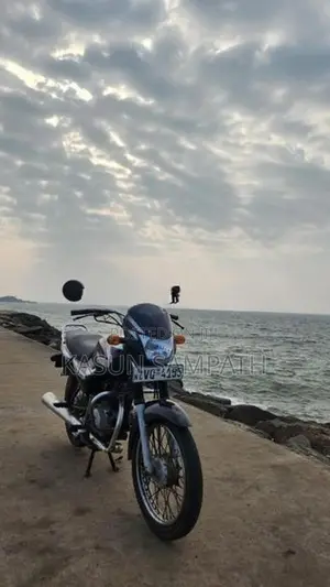Bajaj CT100 2010