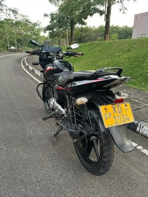 Bajaj Pulsar 150 2011