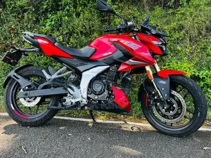 Bajaj Pulsar N160 2025