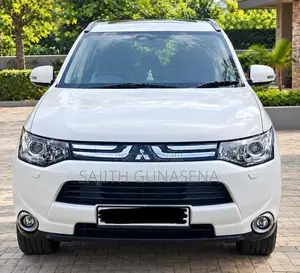 Mitsubishi Outlander 2013