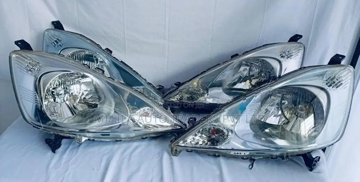 Honda Fit Head Light Shuttle GP2