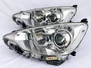 Toyota Aqua Head Light