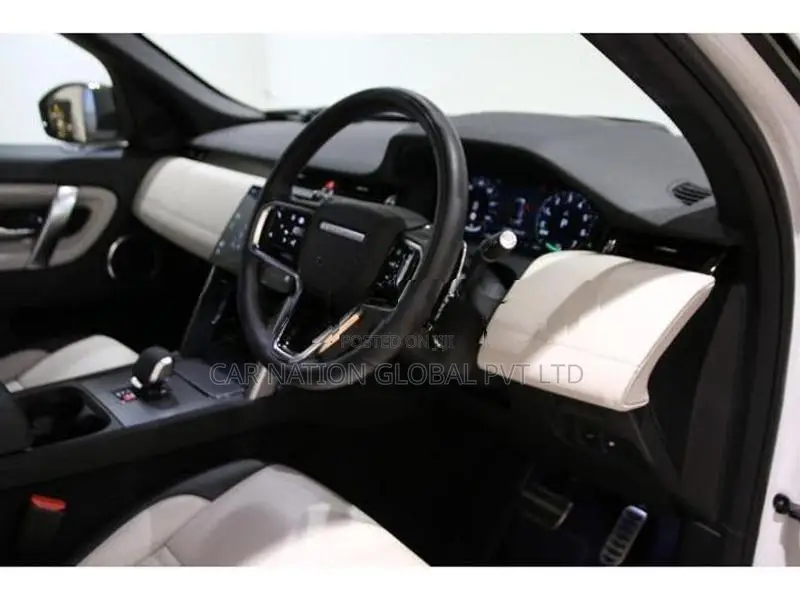 Land Rover Discovery Sport Dynamic HSE P300e 2025