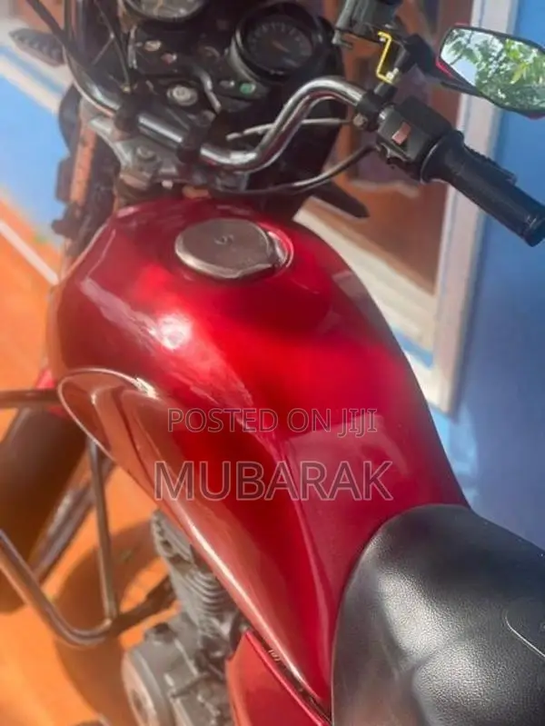 Bajaj Caliber 2003