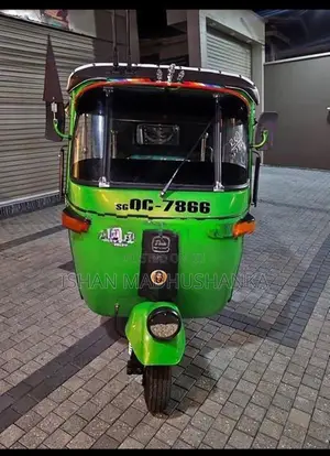 Bajaj RE 2 Stroke 2005