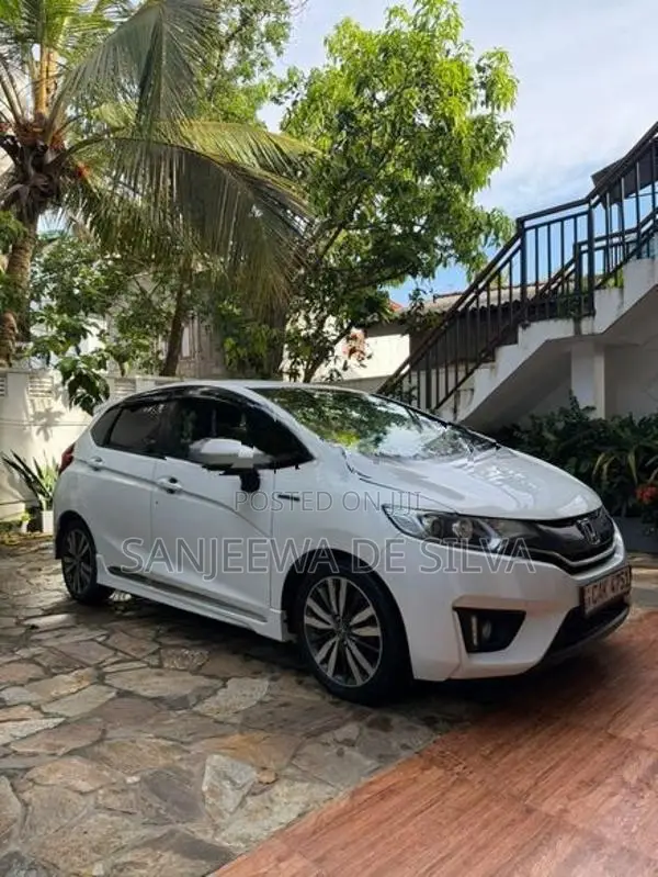 Honda Fit GP5 2015