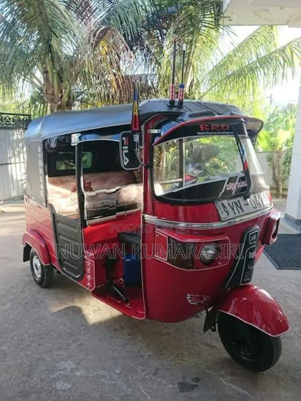 Bajaj RE 4 Stroke 2011