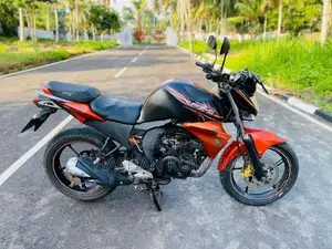 Yamaha FZs V2 2015