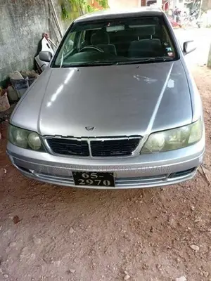 Nissan Bluebird 1998