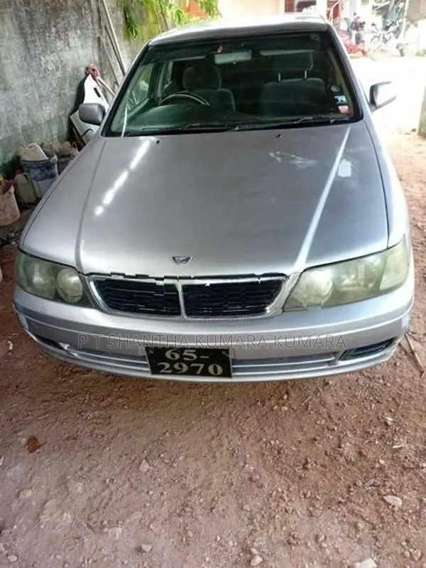 Nissan Bluebird 1998