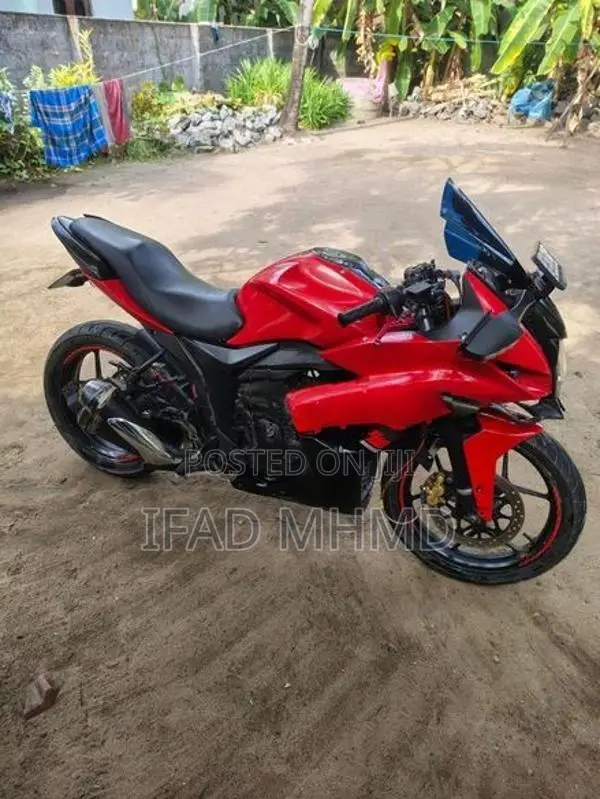 Suzuki Gixxer SF 2017