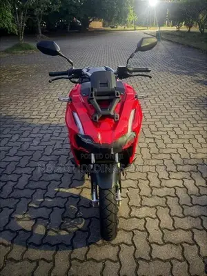 Honda ADV 160 2026