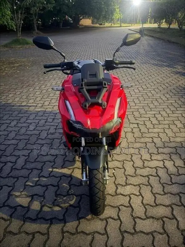 Honda ADV 160 2026