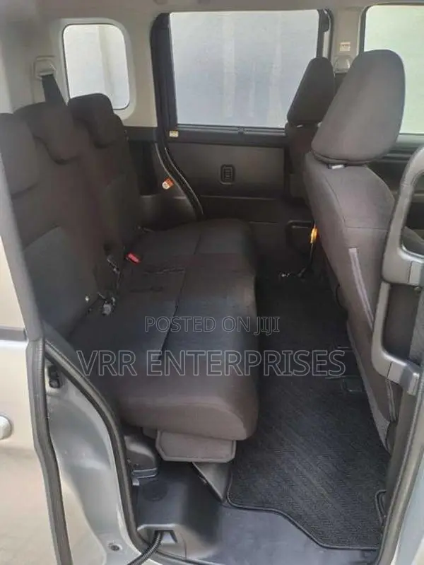 Toyota Roomy 2023