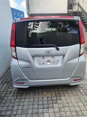 Toyota Roomy 2023