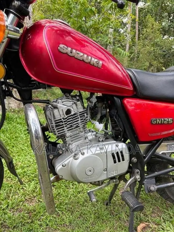 Suzuki GN 125 2021