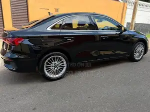 Audi A3 Sedan Advance 2023