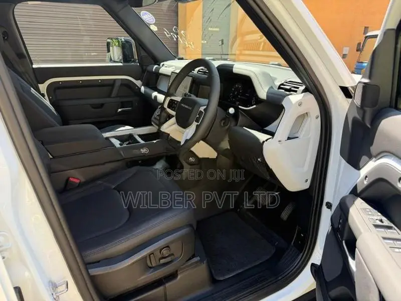 Land Rover Defender 110 2024