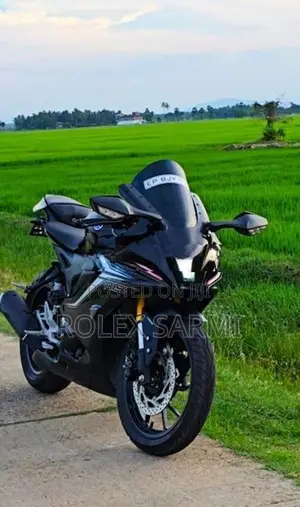 Yamaha R15 V4 2025