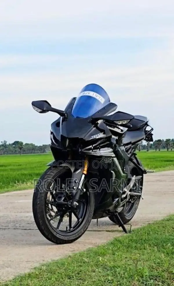 Yamaha R15 V4 2025