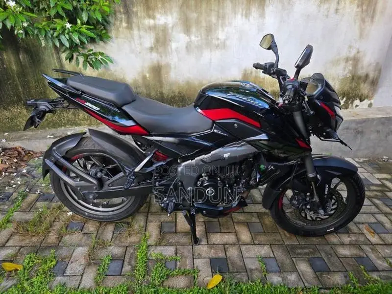 Bajaj Pulsar NS200 2026