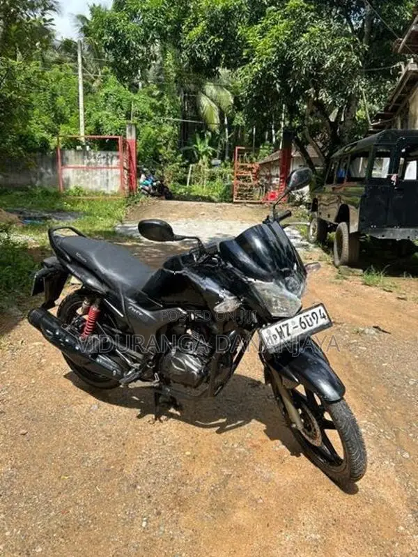 Hero Hunk 150R Double Disc 2011