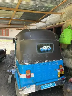 Bajaj RE 2003