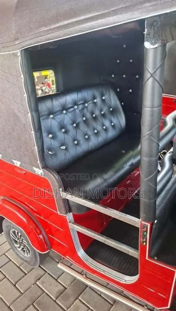 Bajaj RE 4 Stroke 2015