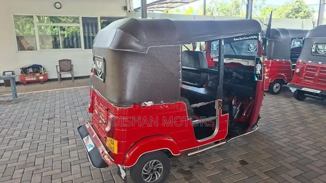 Bajaj RE 4 Stroke 2015