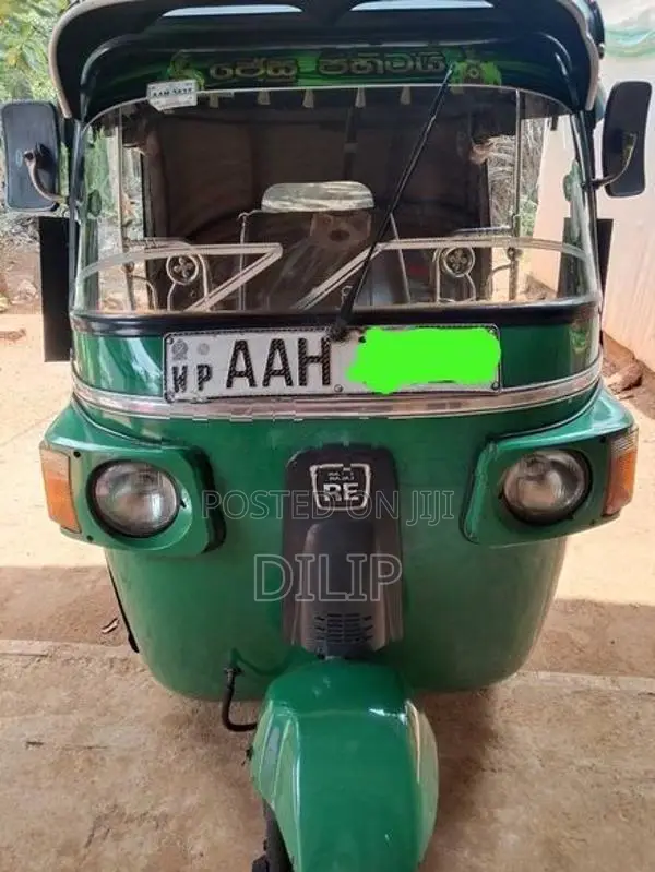 Bajaj RE 2013