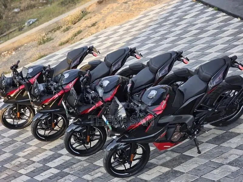 Bajaj Pulsar RS200 2026