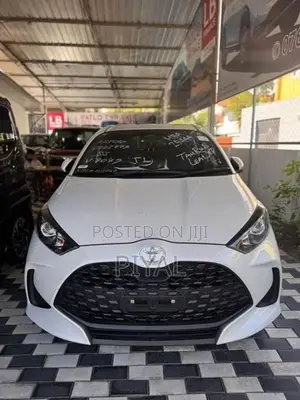 Toyota Yaris X 2024