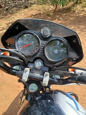 Bajaj CT100 2026