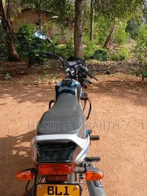 Bajaj CT100 2026