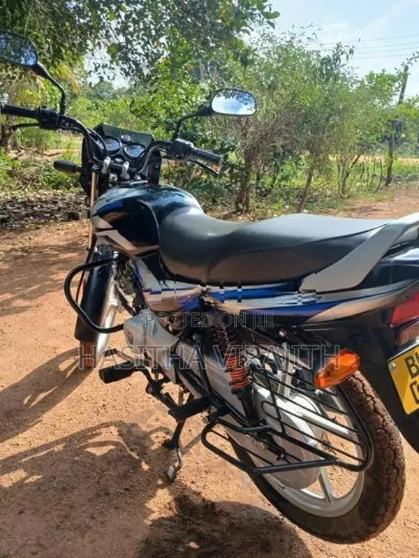 Bajaj CT100 2026