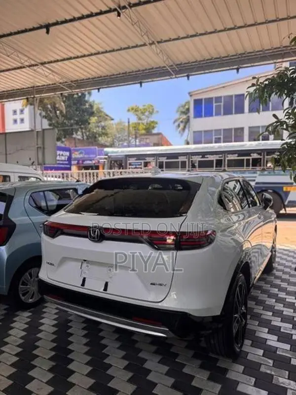 Honda Vezel Z Premium 2026