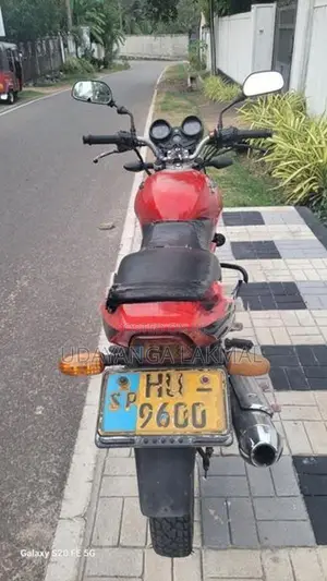 Bajaj Pulsar 180 2004