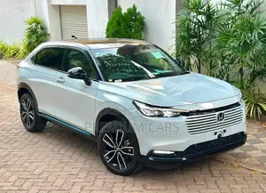 Honda Vezel Z Play Moonroof 2026