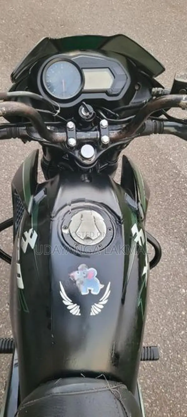 Bajaj XCD 135 2010