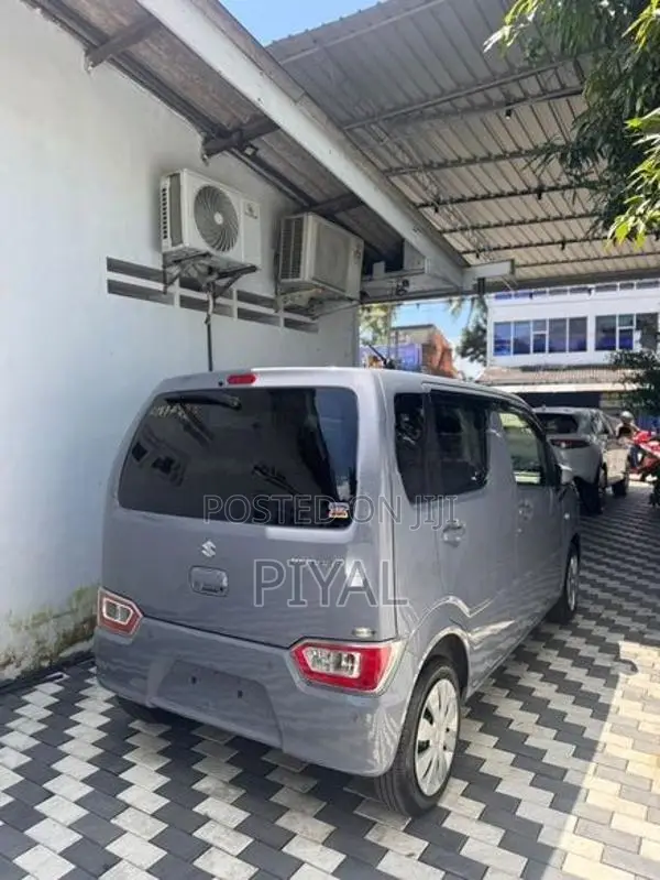 Suzuki Wagon R FX 2025