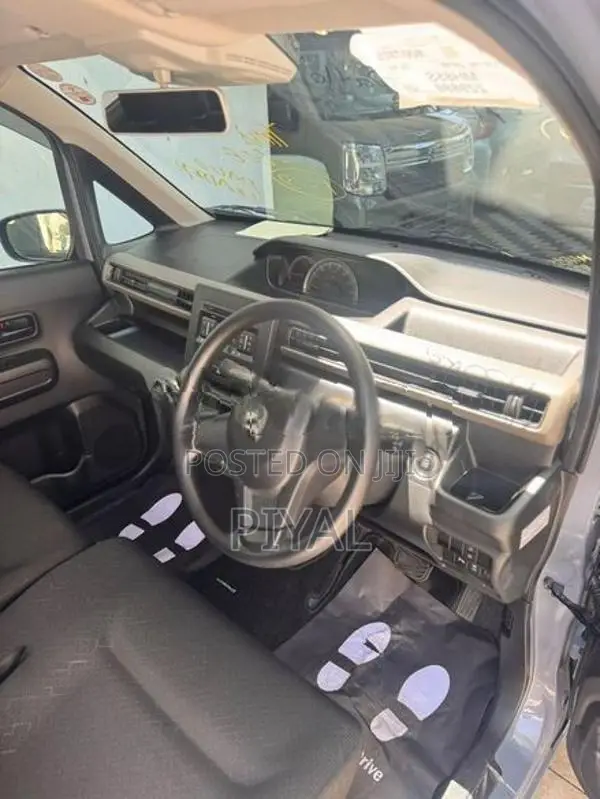 Suzuki Wagon R FX 2025