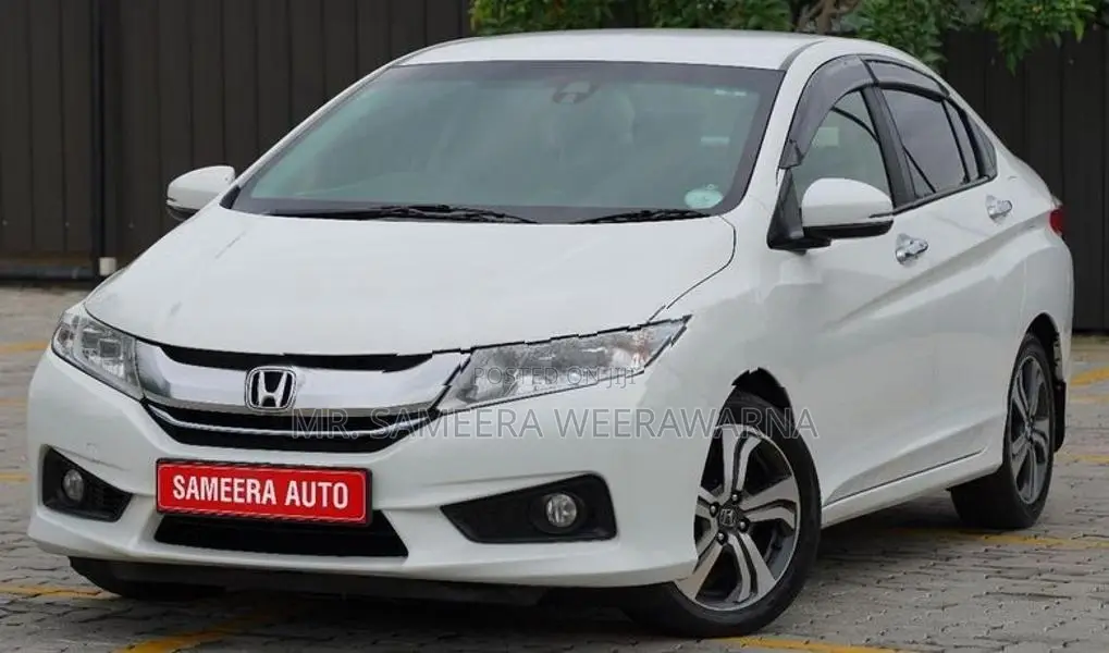 Honda Grace 2015
