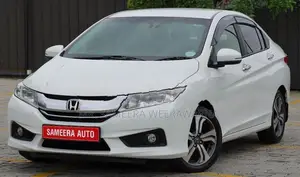 Honda Grace 2015