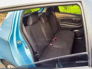 Toyota Vitz 2015