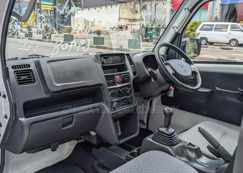 Suzuki Carry Truck KC Lever 4WD 2025