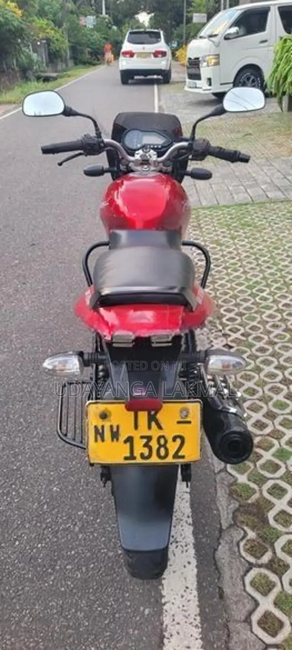 Bajaj Pulsar 180 2007