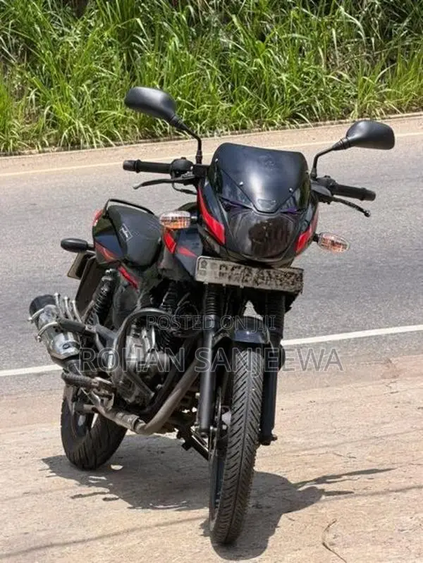 Bajaj Pulsar 150 2017