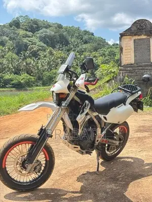 Kawasaki D Tracker 2004